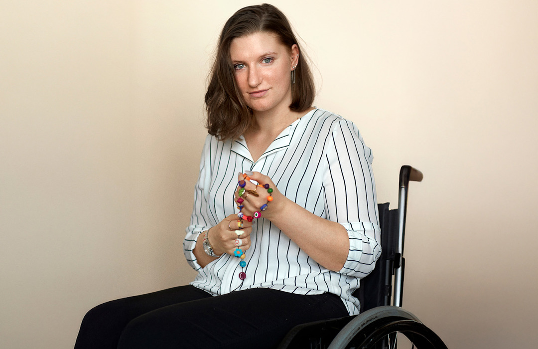 Senfoelger Uddeling Caroline Expanded