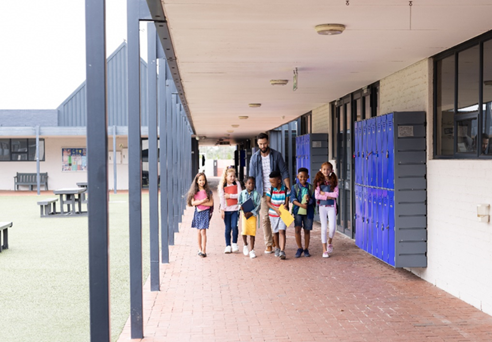 Skole Stock